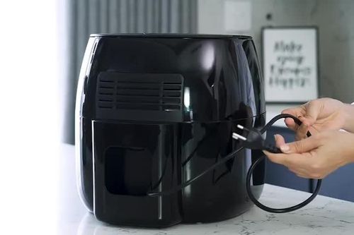 5 thiết bị nhà bếp không nên cắm điện cả ngày, nhiều gia đình vẫn vô tình bỏ qua