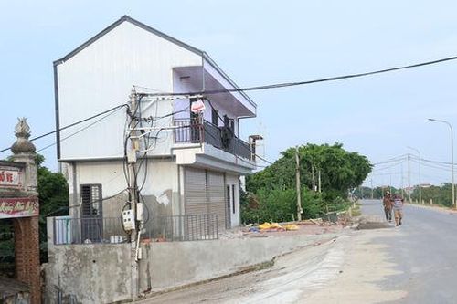 Bao giờ Phú Xuyên xử lý dứt điểm vi phạm đê điều?