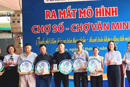 Xã Ô Diên đưa chợ truyền thống vào nhịp sống số