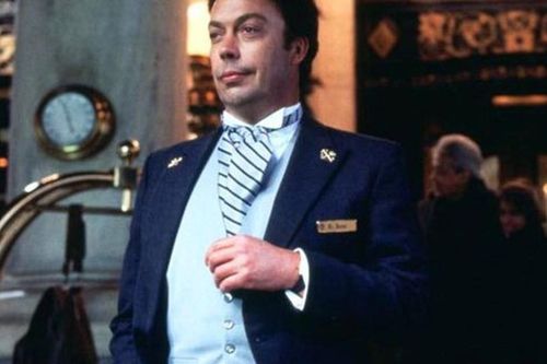 Diễn viên 'Ở nhà một mình' Tim Curry qua đời ở tuổi 80