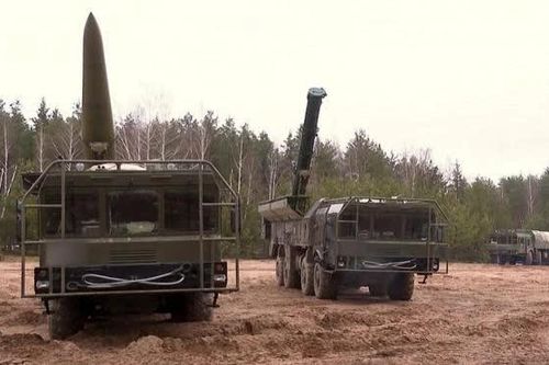 Nga lần đầu tiên sử dụng tên lửa 9M723-2 Iskander-1000 để tấn công Kyiv