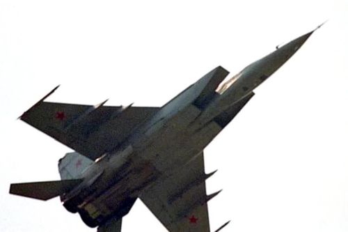 Tiêm kích MiG-25 đạt Mach 3 để làm gì?