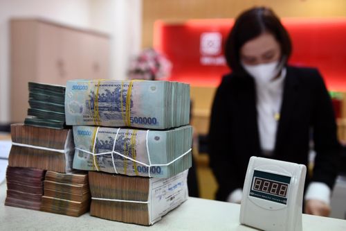 Lãi suất qua đêm chỉ còn hơn 1%/năm