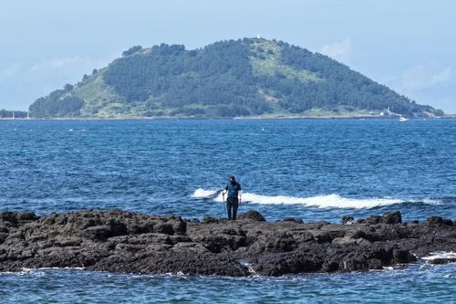 Du khách tiếp tục rời đảo Jeju