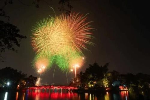 Nghỉ lễ 2-9 tại Hà Nội: Nghệ thuật, chợ phiên vùng cao và 45.000 suất quà