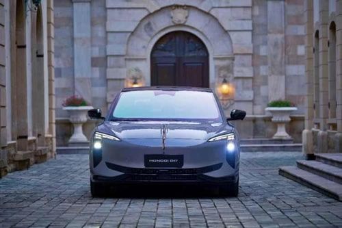 [GALLERY] Hongqi EHS7 - ôtô trang bị cửa nóc năng lượng mặt trời đầu tiên