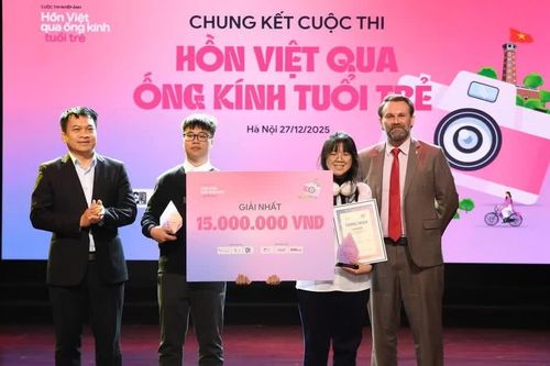 Cuộc thi Hồn Việt qua Ống kính Tuổi trẻ cho học sinh THPT chính thức trở lại