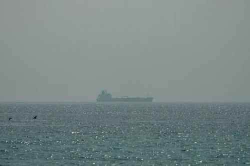 Nhiều công ty dầu 'né' tàu nằm trong 'danh sách đen' của Iran