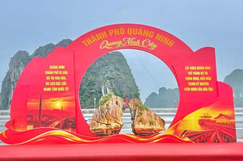Quảng Ninh rộn ràng chào đón dấu mốc lịch sử mới