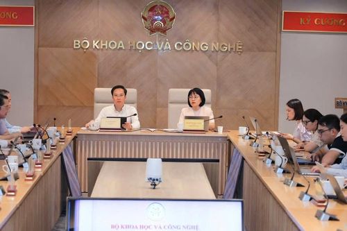 Gần 27 tỷ USD doanh thu công nghiệp công nghệ số của Việt Nam riêng trong tháng 8