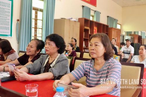 Hơn 80 đại biểu được tuyên truyền về Cuộc vận động “Người Việt Nam ưu tiên dùng hàng Việt Nam”
