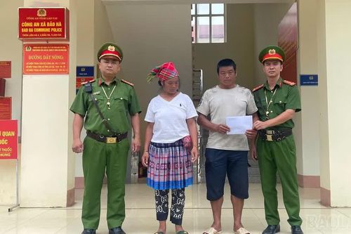Công an xã Bảo Hà kịp thời hỗ trợ công dân đi lạc trở về với gia đình
