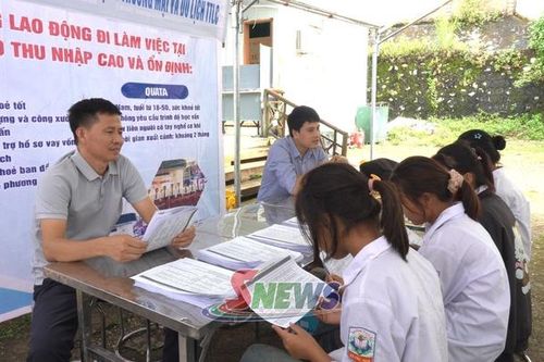 Ngày hội việc làm, tư vấn hướng nghiệp xã Pắc Ngà