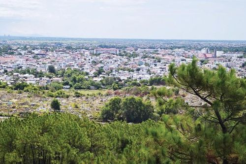 Quỹ đất nghĩa trang tại TP. Huế: Cần giải pháp lâu dài cho di dời và an táng - Bài 1: Mất mỹ quan đô thị và lãng phí đất đai