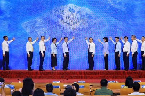 Hà Nội tập trung giải quyết hạ tầng trước mắt, mở không gian phát triển dài hạn