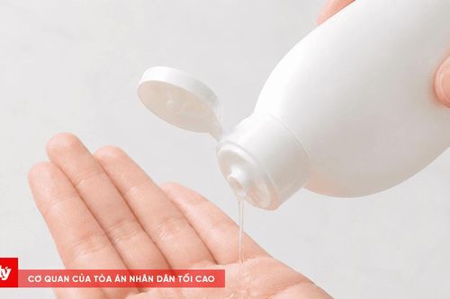 Bộ Y tế yêu cầu thu hồi 2 lô dung dịch vệ sinh phụ nữ Rolux AF