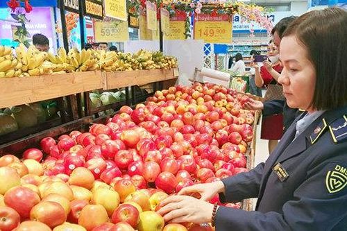 Hàng ngoại 'núp bóng' hàng Việt, quyền lợi người tiêu dùng và doanh nghiệp bị ảnh hưởng