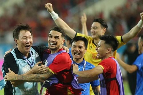 HLV Kim Sang-sik không dự ASIAD 20