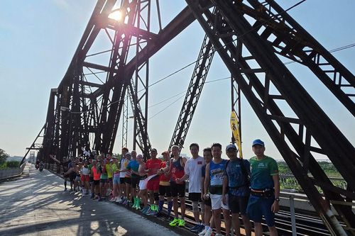 Tự hào về đất nước qua mỗi bước chạy