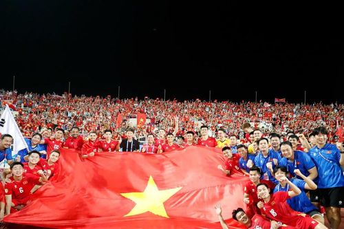 Đội tuyển Việt Nam không thể mãi là 'vua sân chơi' Đông Nam Á