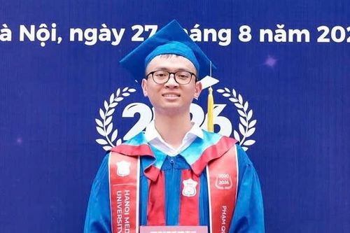 Nam sinh từng đoạt giải quốc gia, trở thành thủ khoa bác sĩ nội trú