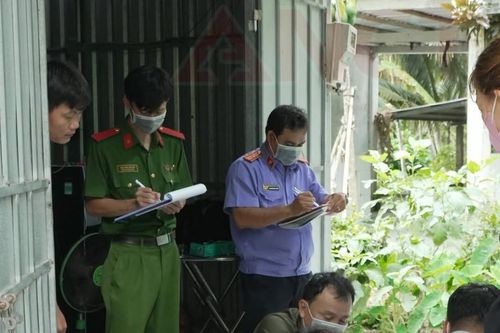 Chồng bóp cổ, đâm vợ tử vong ở Cần Thơ