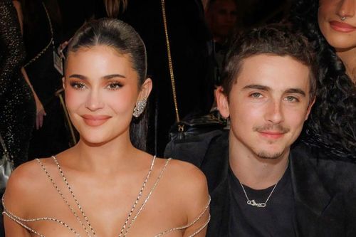 Bạn gái Timothée Chalamet lên tiếng về tin đồn đang mang thai