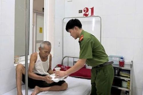 Gần dân, vì dân - nền tảng xây dựng thế trận an ninh nhân dân vững chắc