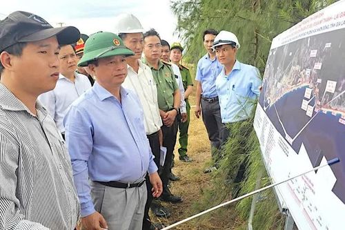 Phó Chủ tịch Thường trực UBND tỉnh đến thăm, động viên các đơn vị thực hiện nhiệm vụ dịp lễ Quốc khánh 2-9