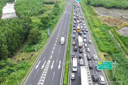 Nhiều tuyến cao tốc, quốc lộ qua Đồng Nai ùn ứ trong ngày đầu nghỉ lễ 2/9