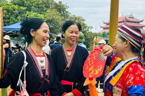 Tưng bừng 'Vui Tết độc lập' cùng đồng bào các dân tộc Việt Nam