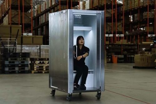 'Tủ lạnh cho người' của Nhật Bản giúp chống sốc nhiệt mùa hè