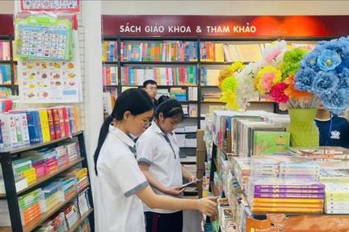 Hà Nội miễn phí SGK từ năm học 2027-2028, áp dụng cơ chế 'mượn - trả'