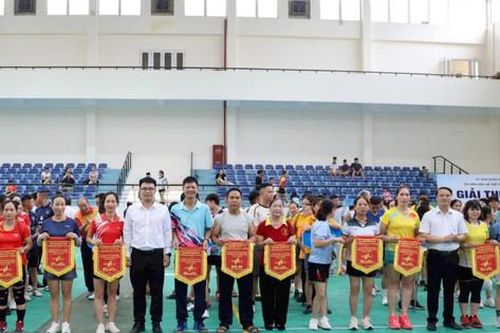 Quang Minh: Sôi nổi giải bóng chuyền hơi chào mừng Quốc khánh 2-9