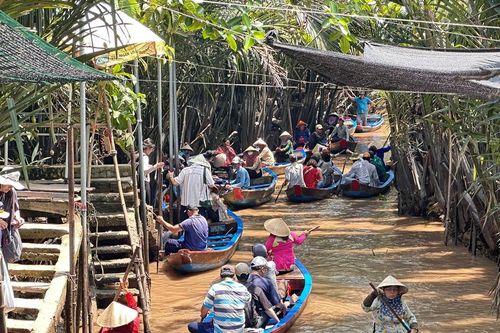 Miền Tây hút du khách bằng trải nghiệm riêng