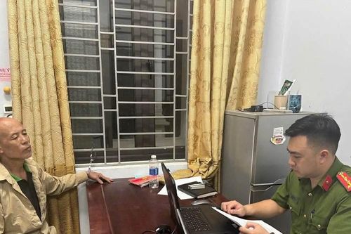 Phú Thọ: Khống chế đối tượng dùng dao, đá chống đối công an
