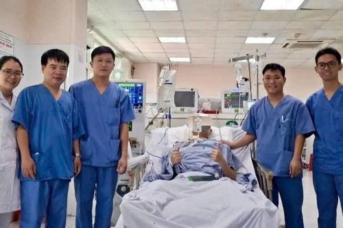 10 ngày chạy ECMO giành lại sự sống cho bệnh nhân suy đa cơ quan vì Lupus