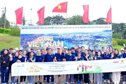 Những bước chân nối dài '10 tỷ bước xanh' trên xứ ngàn hoa Đà Lạt