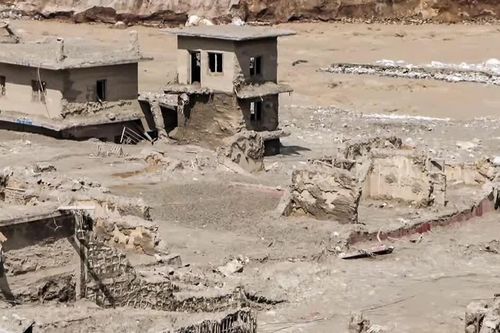 Lũ quét tại Nepal: Thời tiết xấu cản trở nỗ lực cứu hộ 100 công nhân mắc kẹt