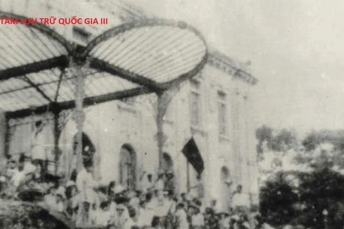 Những khuôn hình lịch sử về Cách mạng Tháng Tám và Quốc khánh 2/9