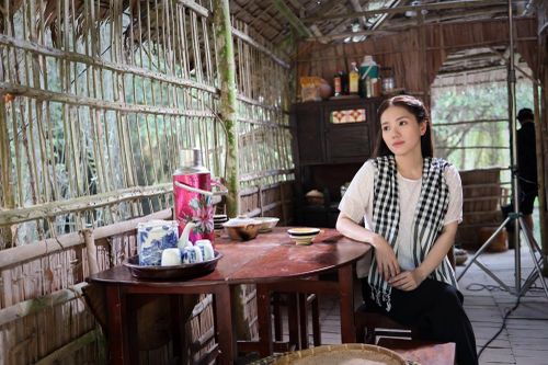 Nữ ca sĩ sở hữu giọng hát ngọt ngào với biệt danh 'Thần tiên tỷ tỷ V-Pop' là ai?