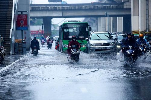 Thời tiết ngày 30/8: Mưa lớn diện rộng ở Bắc Bộ và miền Trung, biển động mạnh