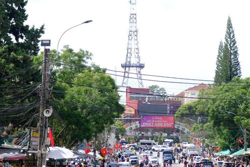 Đà Lạt đón khách lễ 2/9 trong nhịp độ vừa phải, giao thông được kiểm soát tốt