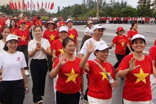 Quảng Trị: Hưởng ứng đi bộ toàn quốc ‘Cùng Việt Nam tiến bước’ lần thứ hai