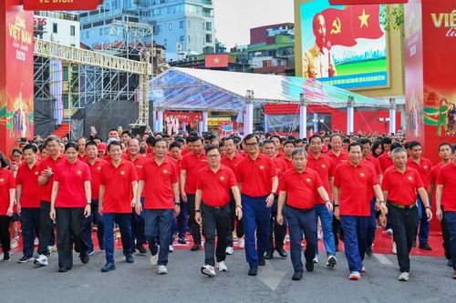 Khích lệ công dân đi bộ vì sức khoẻ - kỷ lục 10 tỷ bước chân được xác lập trong 1 ngày