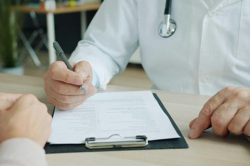 Vì sao chữ bác sỹ xấu là 'thương hiệu toàn cầu' chứ không riêng nước nào?