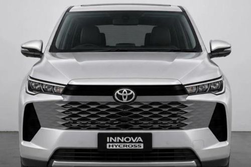 Toyota Innova Cross hybrid facelift sắp xuất hiện, ngoại hình lột xác?
