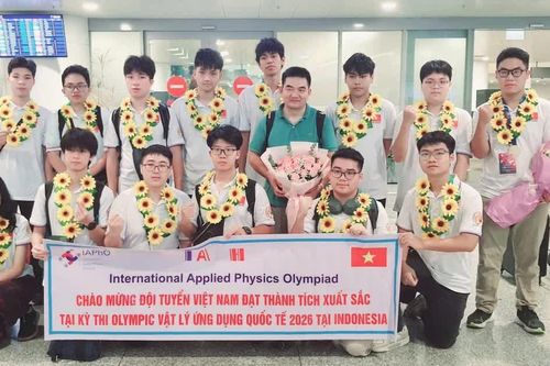 15 học sinh Việt Nam đạt giải Olympic Vật lý ứng dụng quốc tế 2026