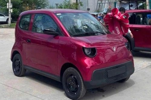 Cận cảnh xe điện VinFast VF 2 tại đại lý, giá 188 triệu đồng