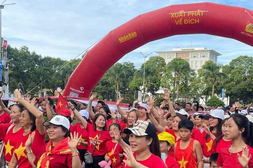 'Cùng Việt Nam tiến bước' lan tỏa khắp 102 xã, phường Đắk Lắk